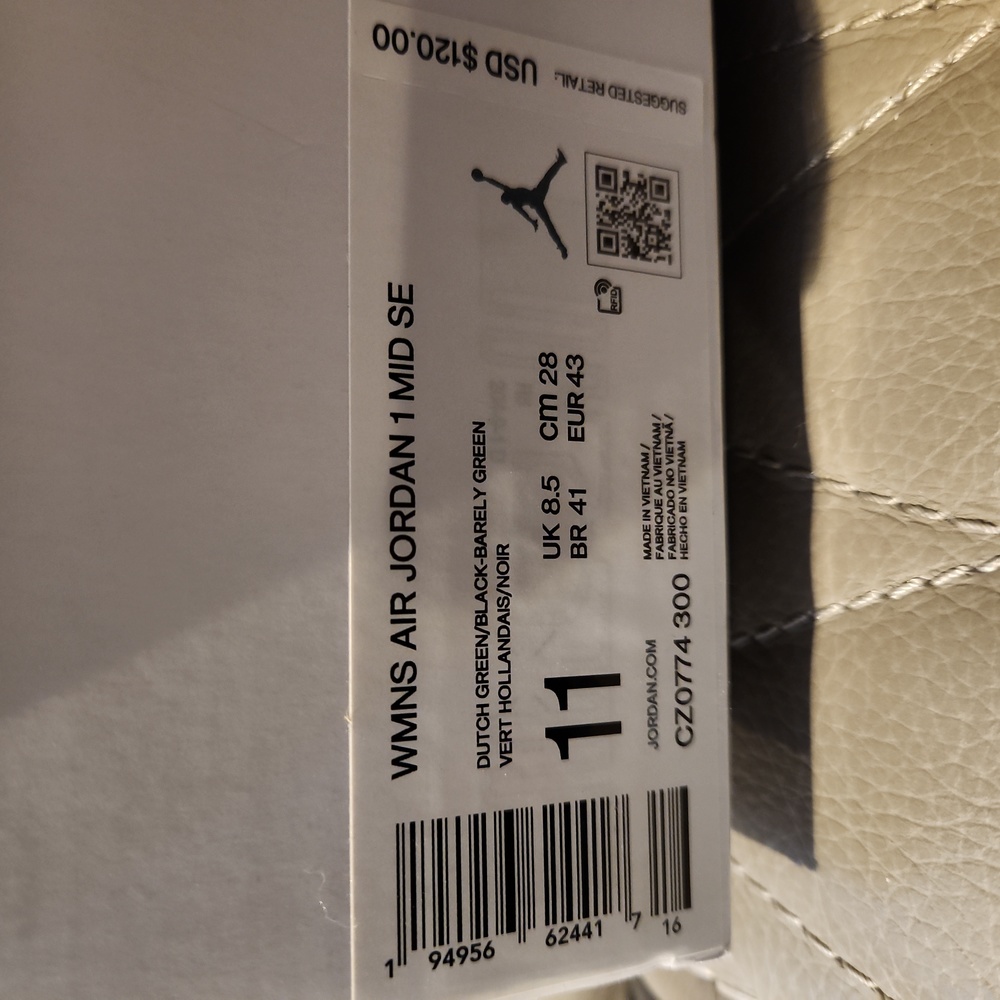 Jordan 1 Mid - Picture 2 of 8